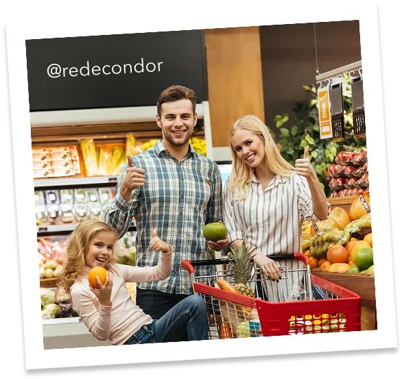 Família fazendo compras